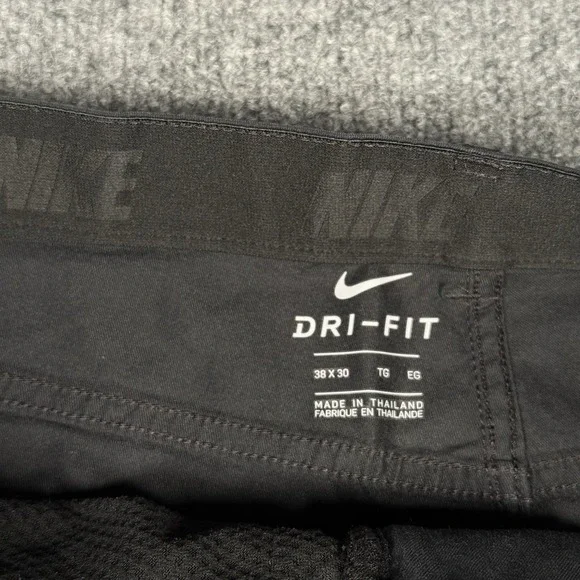 Nike Pants Performance Dri Fit Mens 38x30 Black Stretch Standard Golf Outdoor - Picture 3 of 12